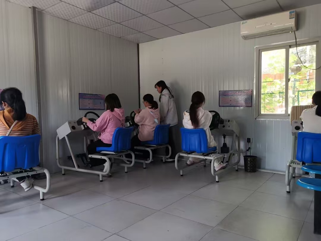 模拟机房